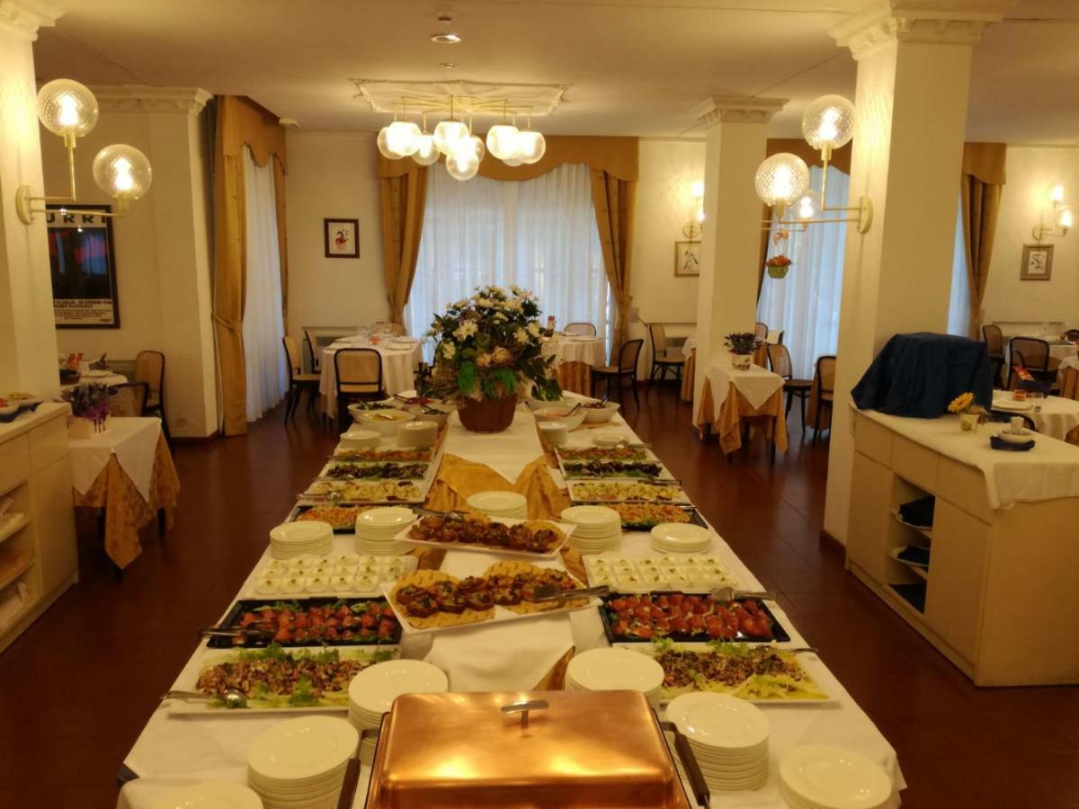拉文纳公园酒店 马里纳－迪拉文纳 外观 照片